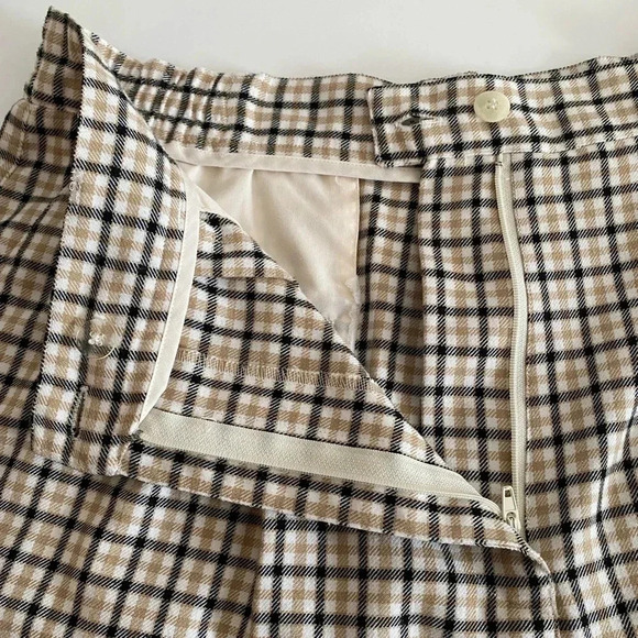 Talbots plaid flannel short - Picture 4 of 6